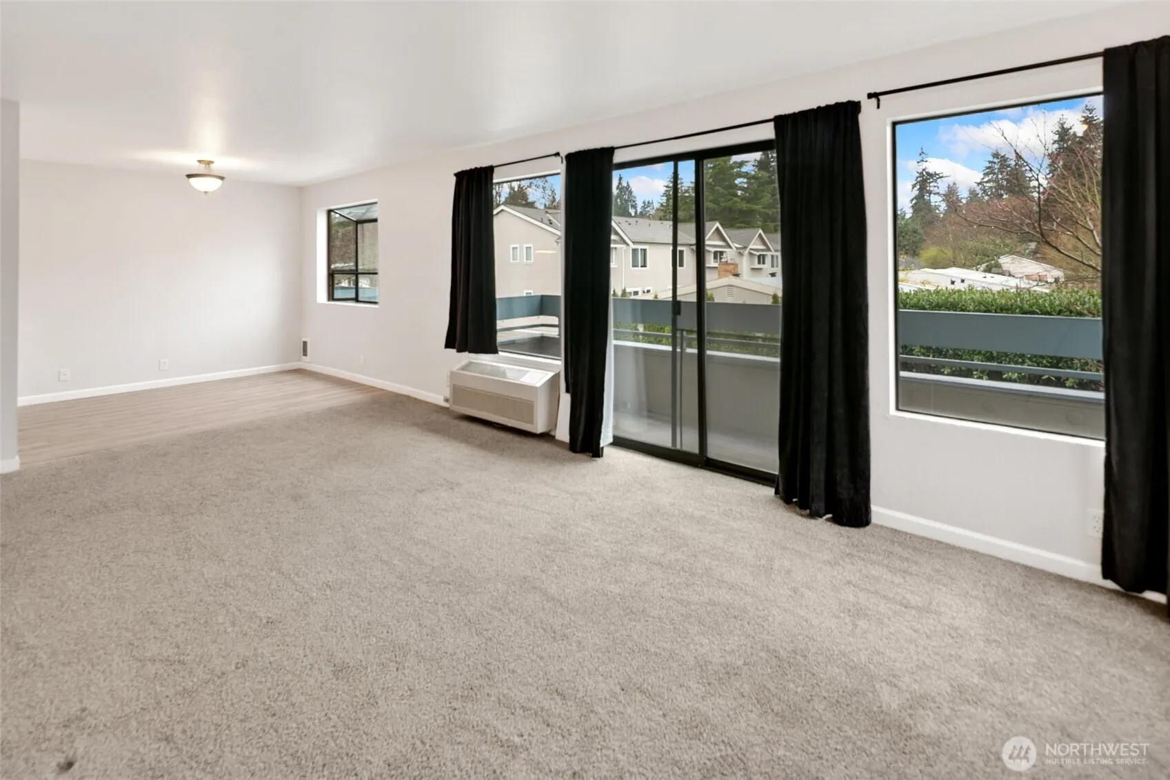 Property photo for 12300 33rd Avenue Ne #202, Seattle photo 4