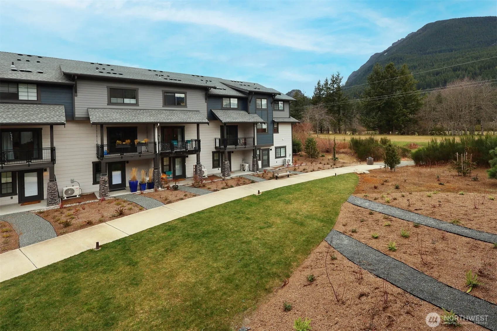 1191 Waterfall Way Se #1703, North Bend