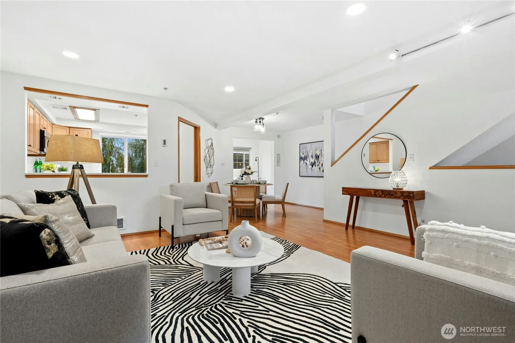 Property photo for 726 N 94th Street #b, Seattle photo 4