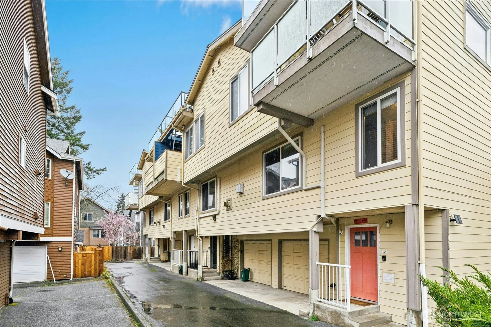 Property photo for 726 N 94th Street #b, Seattle