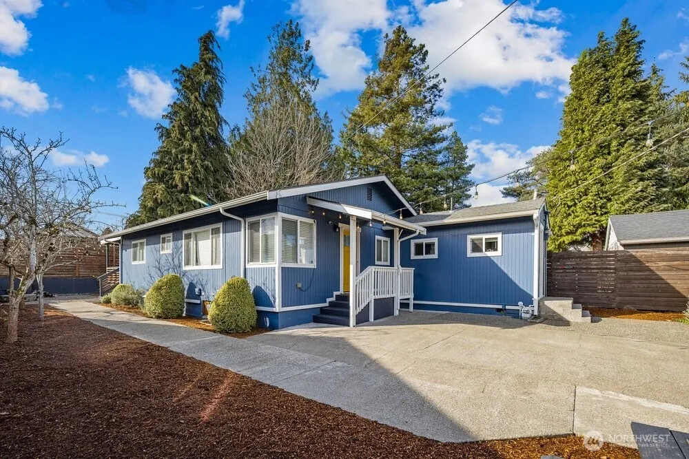Property photo for 8411 48th Avenue S, Seattle photo 2