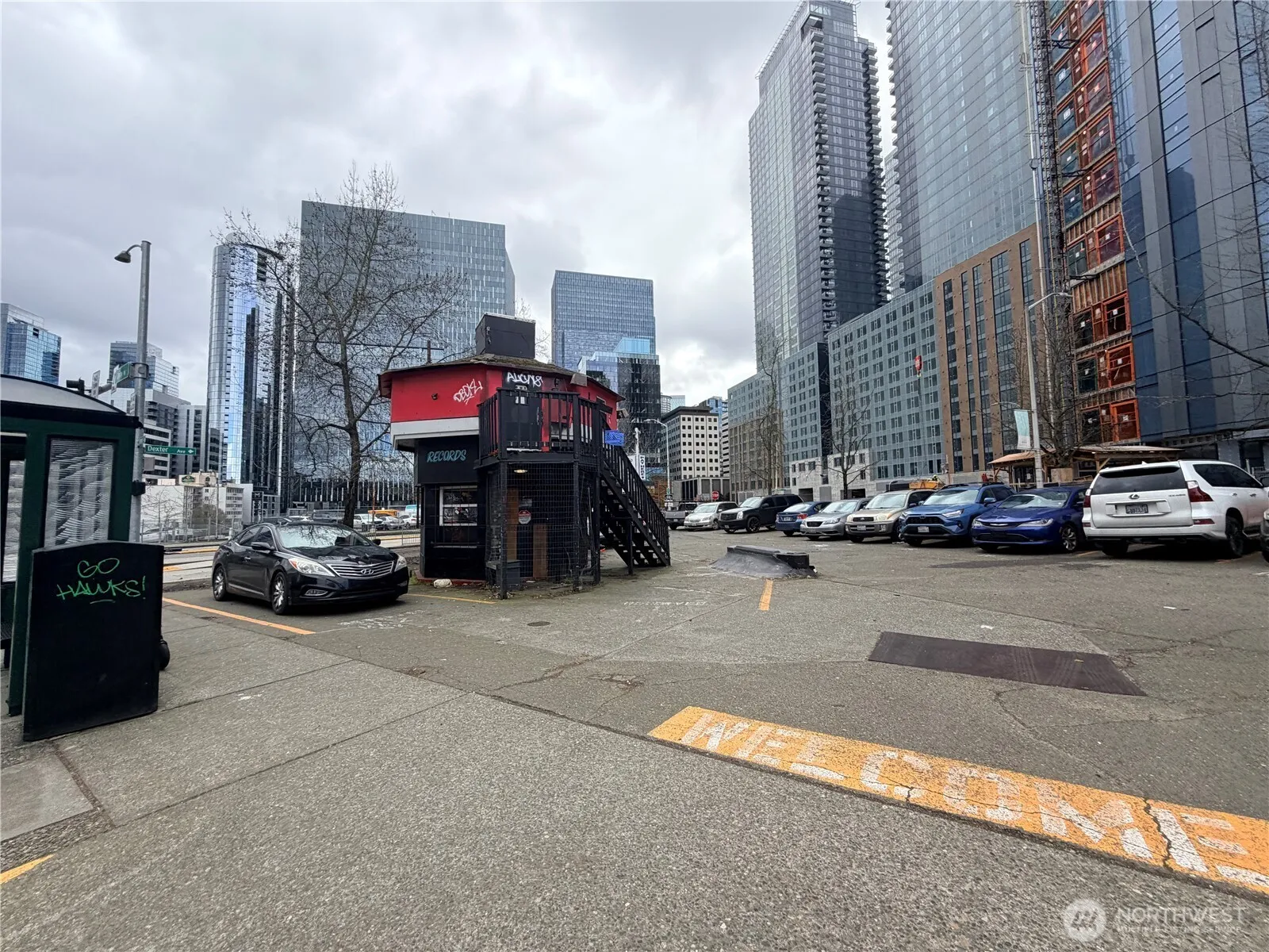 Property photo for 2404 7th Avenue, Seattle photo 4
