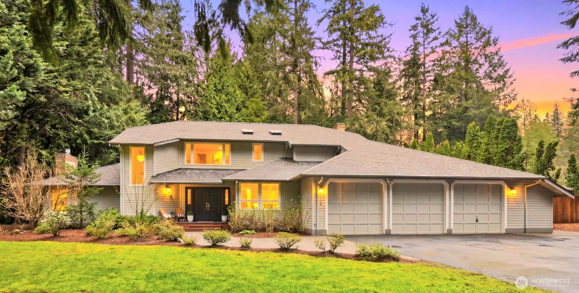 Property photo for 22720 Ne 46th Street, Redmond