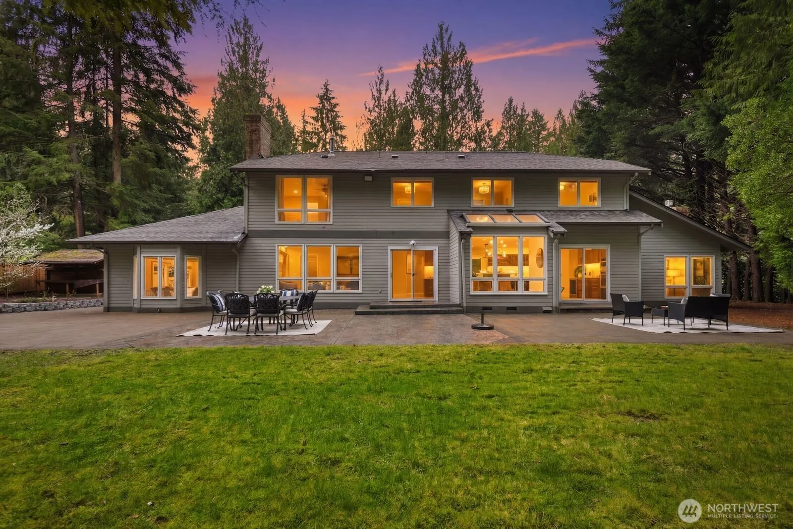 Property photo for 22720 Ne 46th Street, Redmond