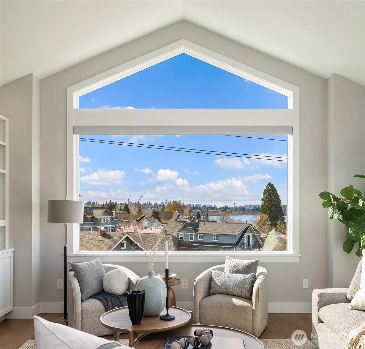 Property photo for 8004 Burke Avenue N, Seattle photo 5