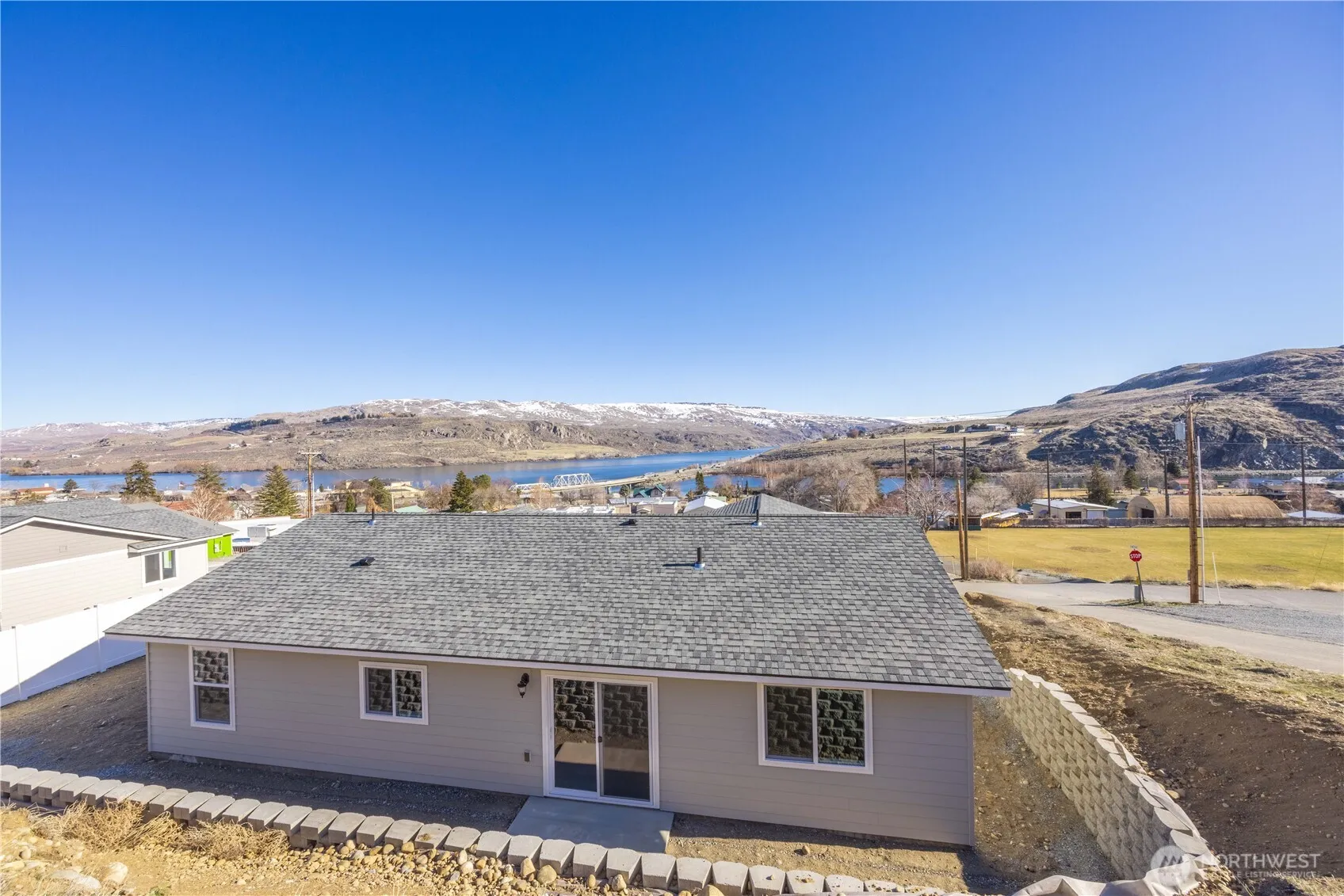 Property photo for 358 Ives Street, Pateros