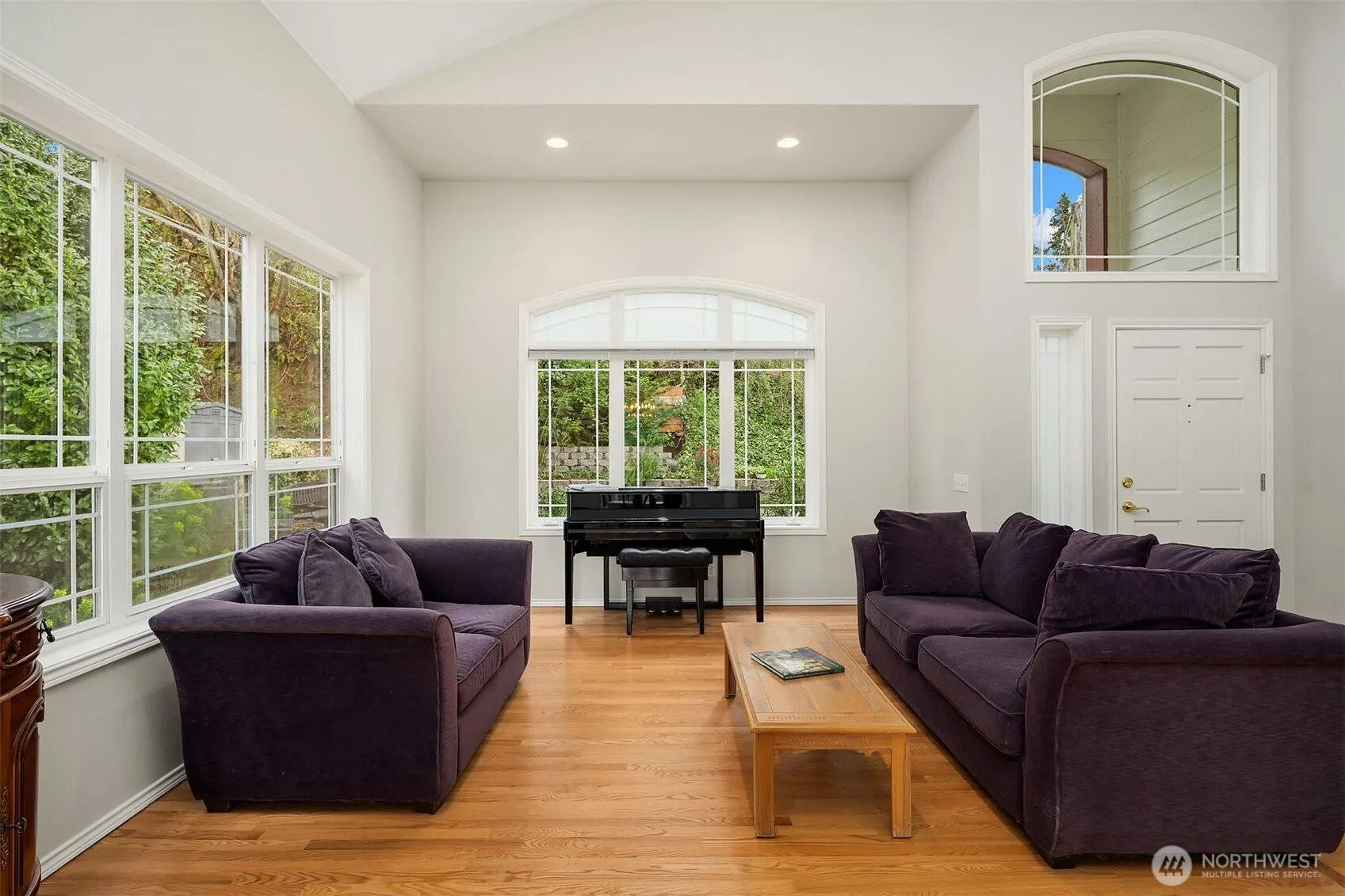 Property photo for 16811 10th Avenue Sw, Normandy Park photo 3