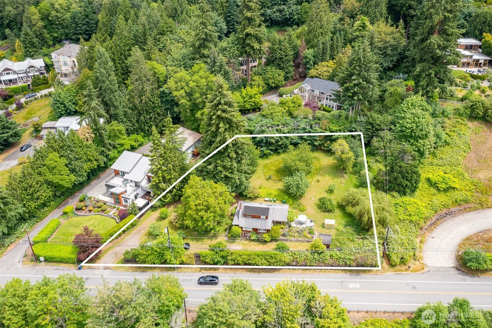 Property photo for 2642 E Lake Sammamish Parkway Ne, Sammamish photo 5