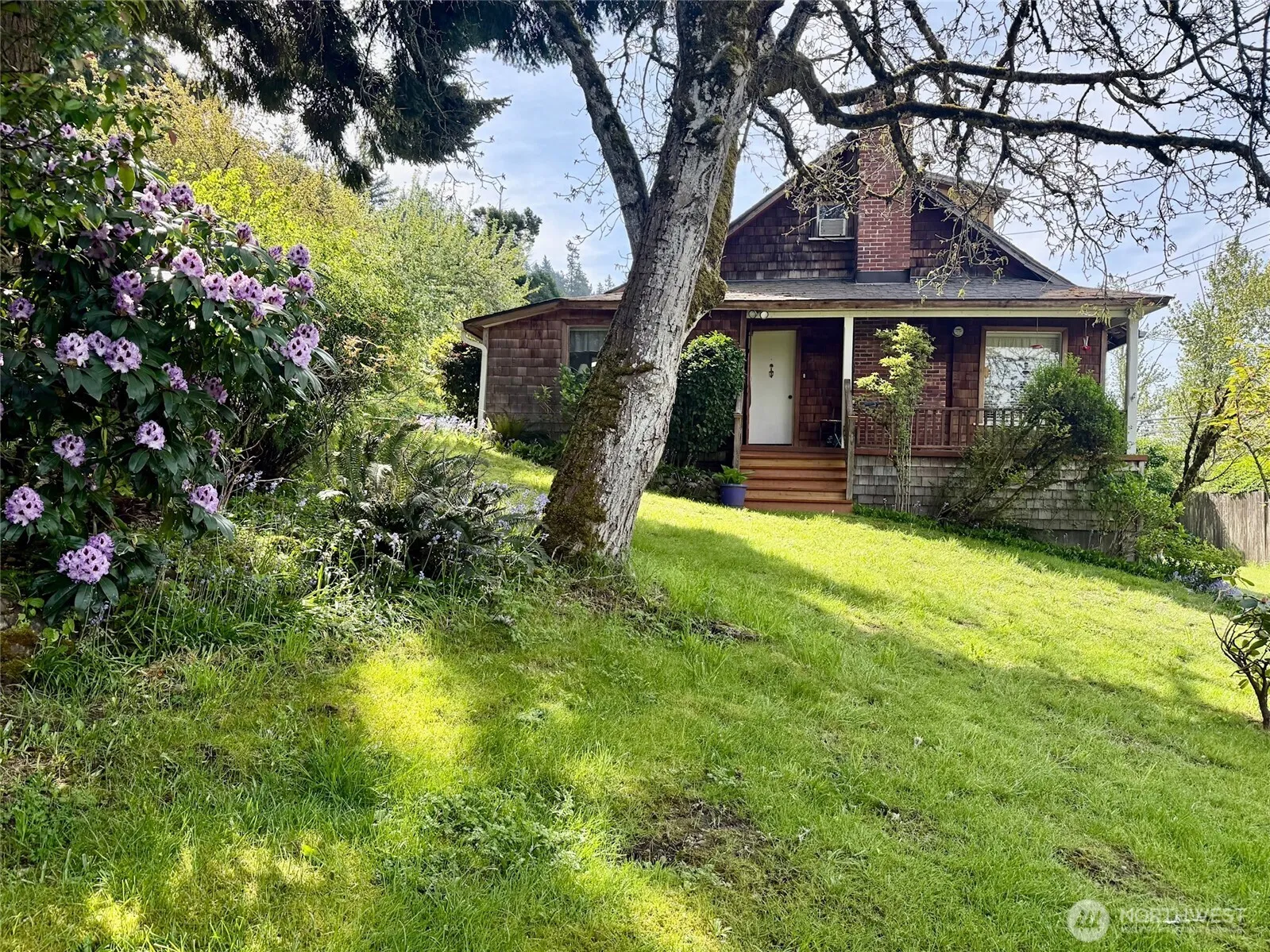 Property photo for 2642 E Lake Sammamish Parkway Ne, Sammamish photo 3