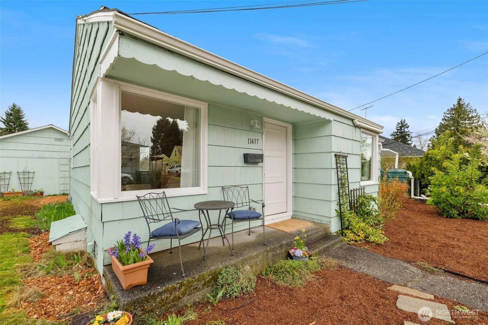 Property photo for 11437 Cornell Avenue S, Seattle photo 3
