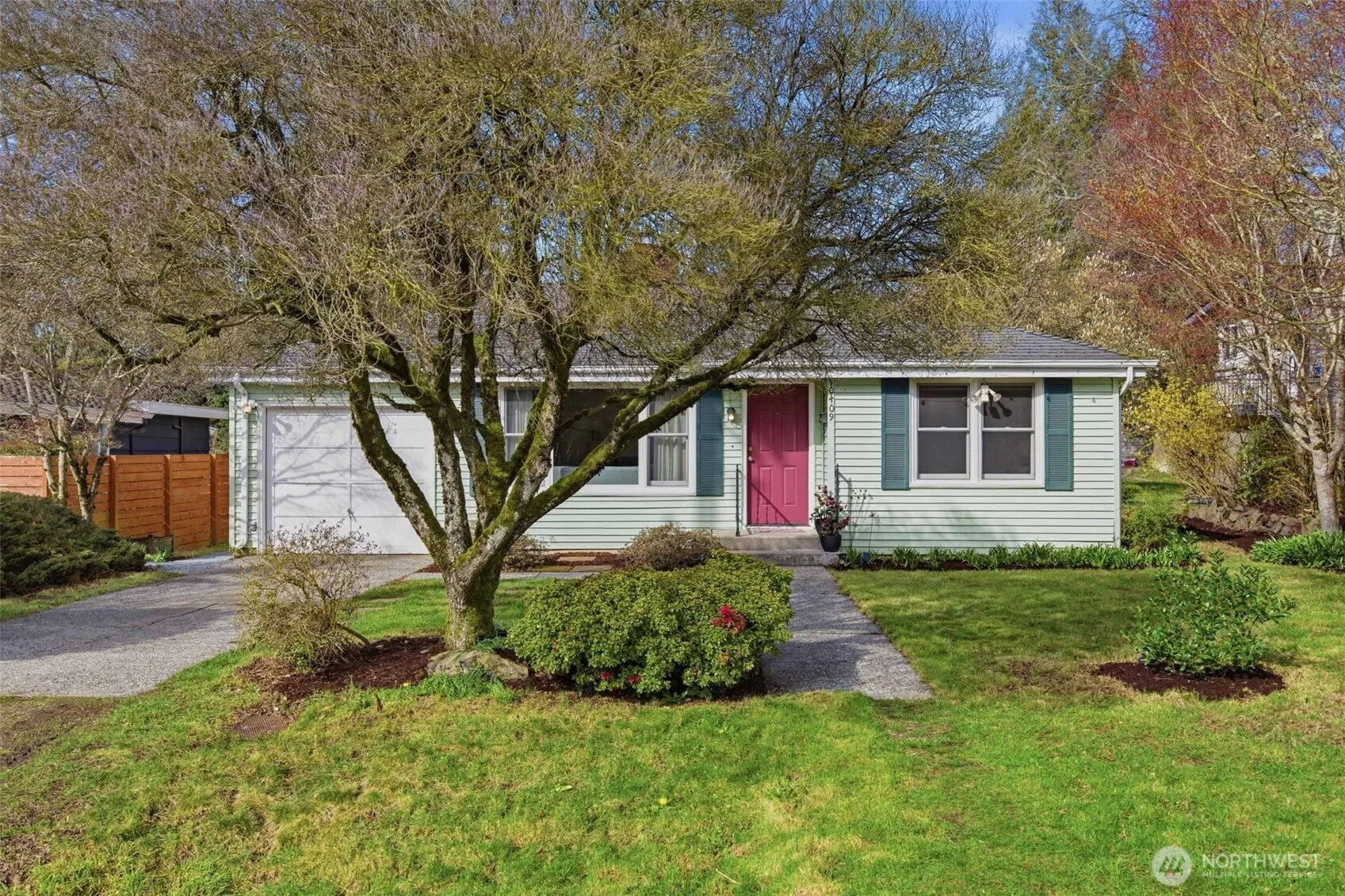 Property photo for 10409 39th Avenue Sw, Seattle