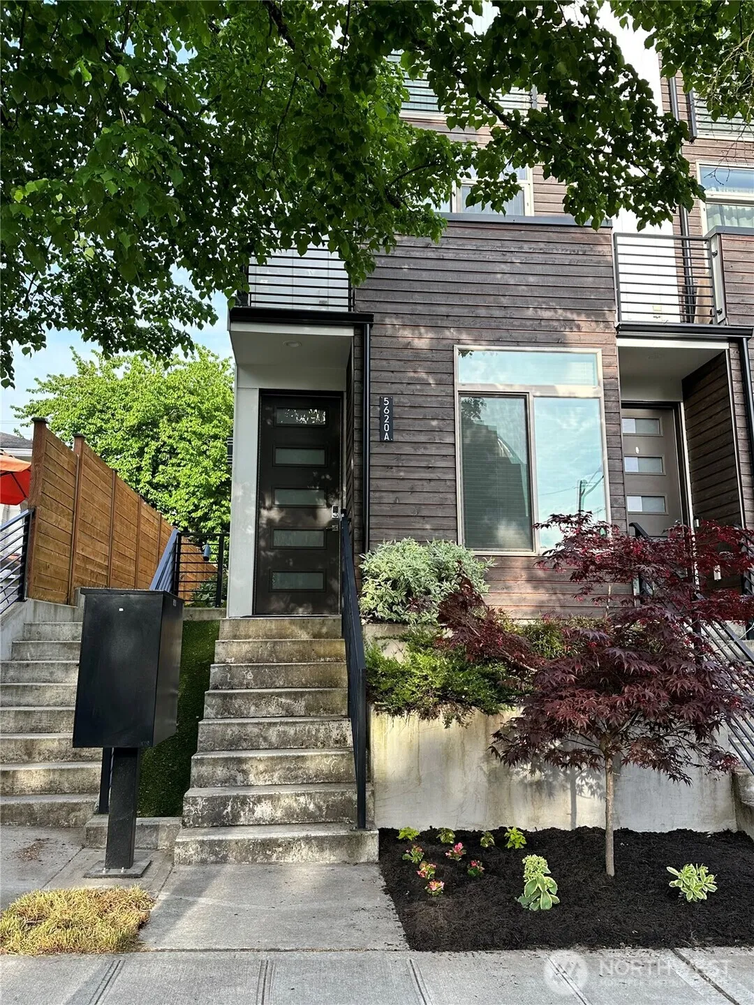 Property photo for 5620 California Avenue Sw #a, Seattle