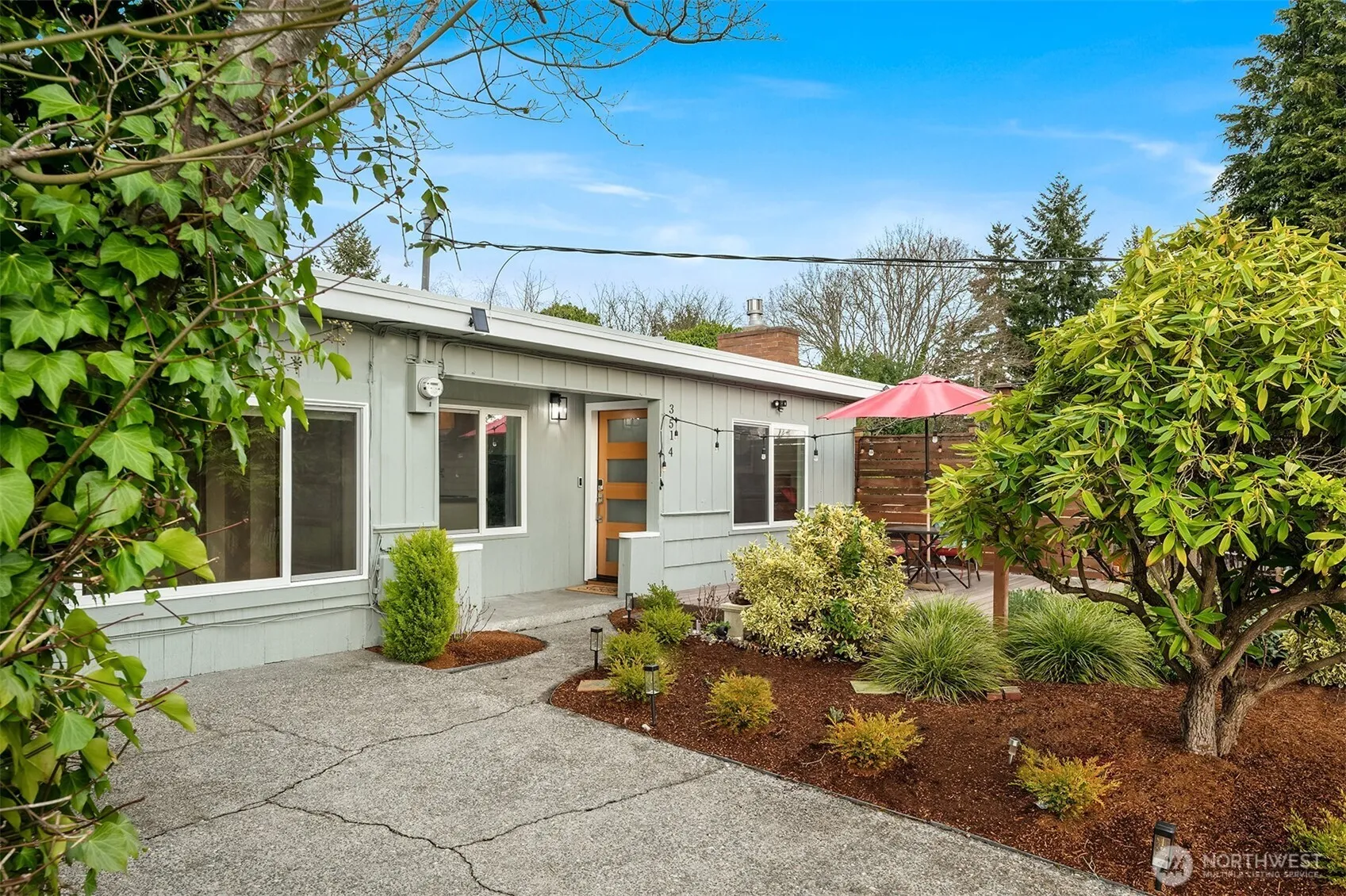 Property photo for 3514 Sw 112th Street, Seattle