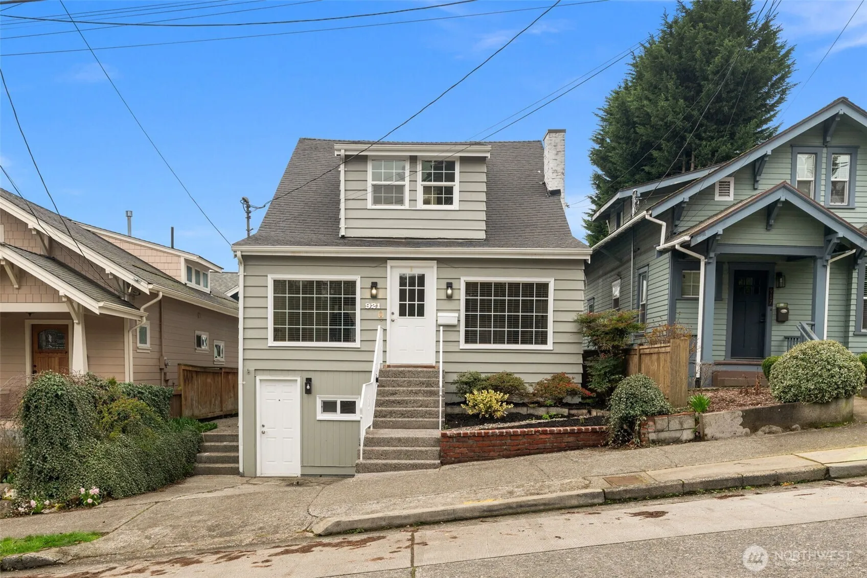 Property photo for 921 N 50th Street, Seattle