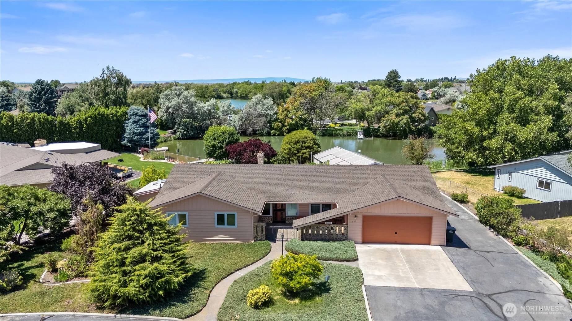 Property photo for 939 S Laguna Drive, Moses Lake