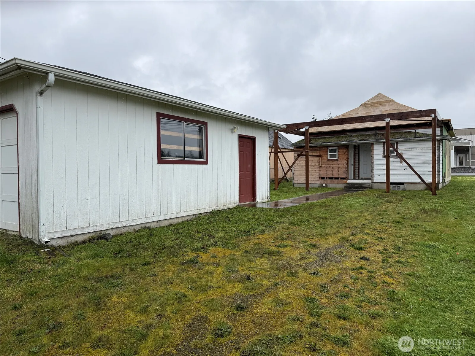 Property photo for 490 W Spruce Street, Sequim photo 3