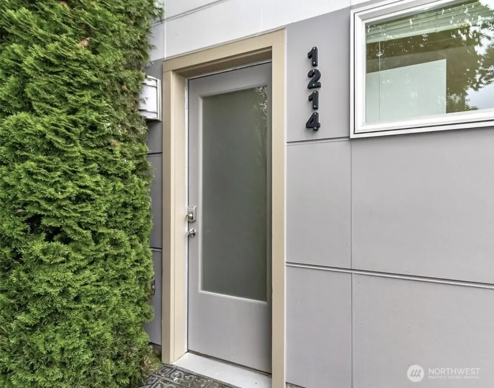 Property photo for 1214 N Northgate Way, Seattle photo 2