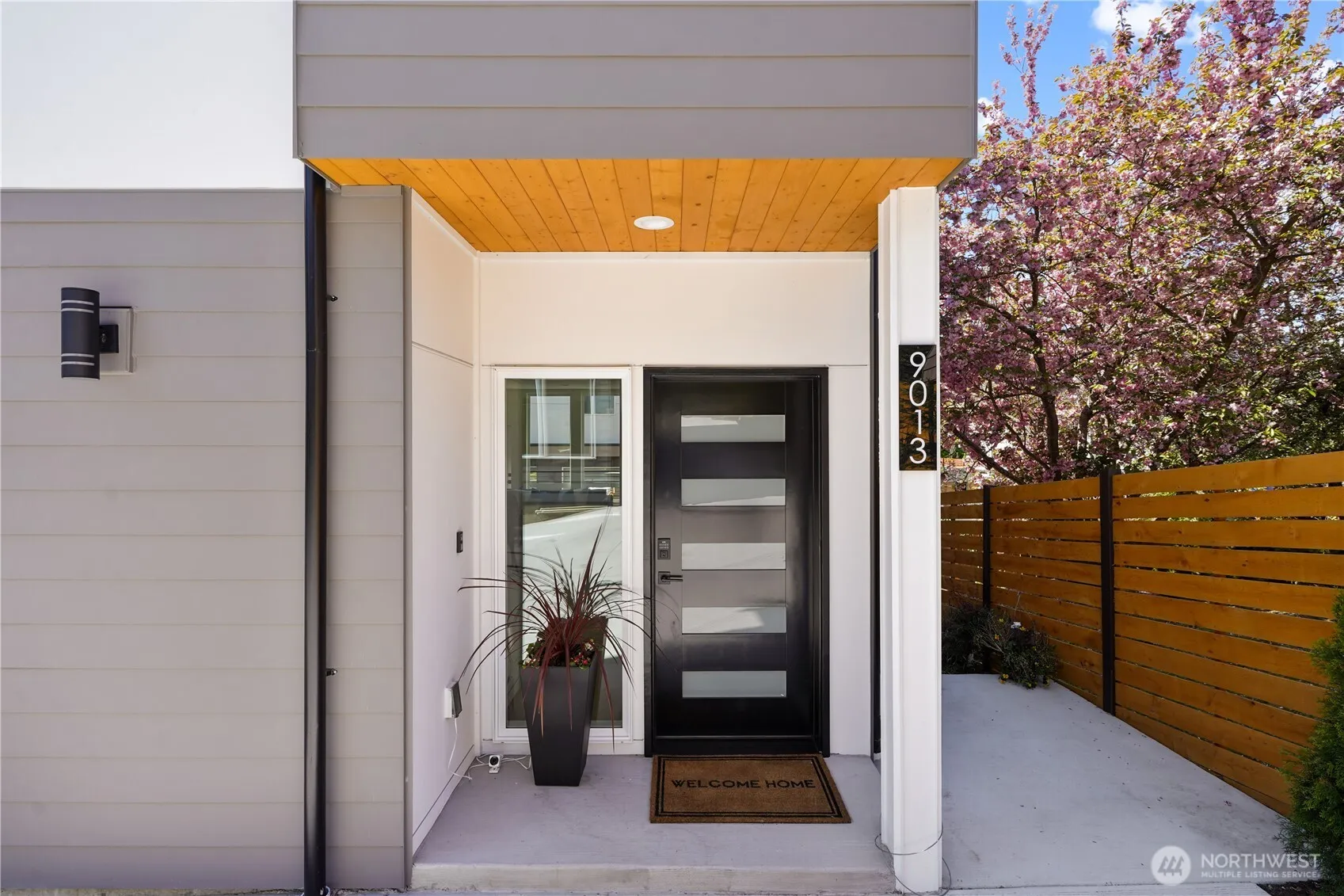 Property photo for 9013 14th Avenue Sw, Seattle