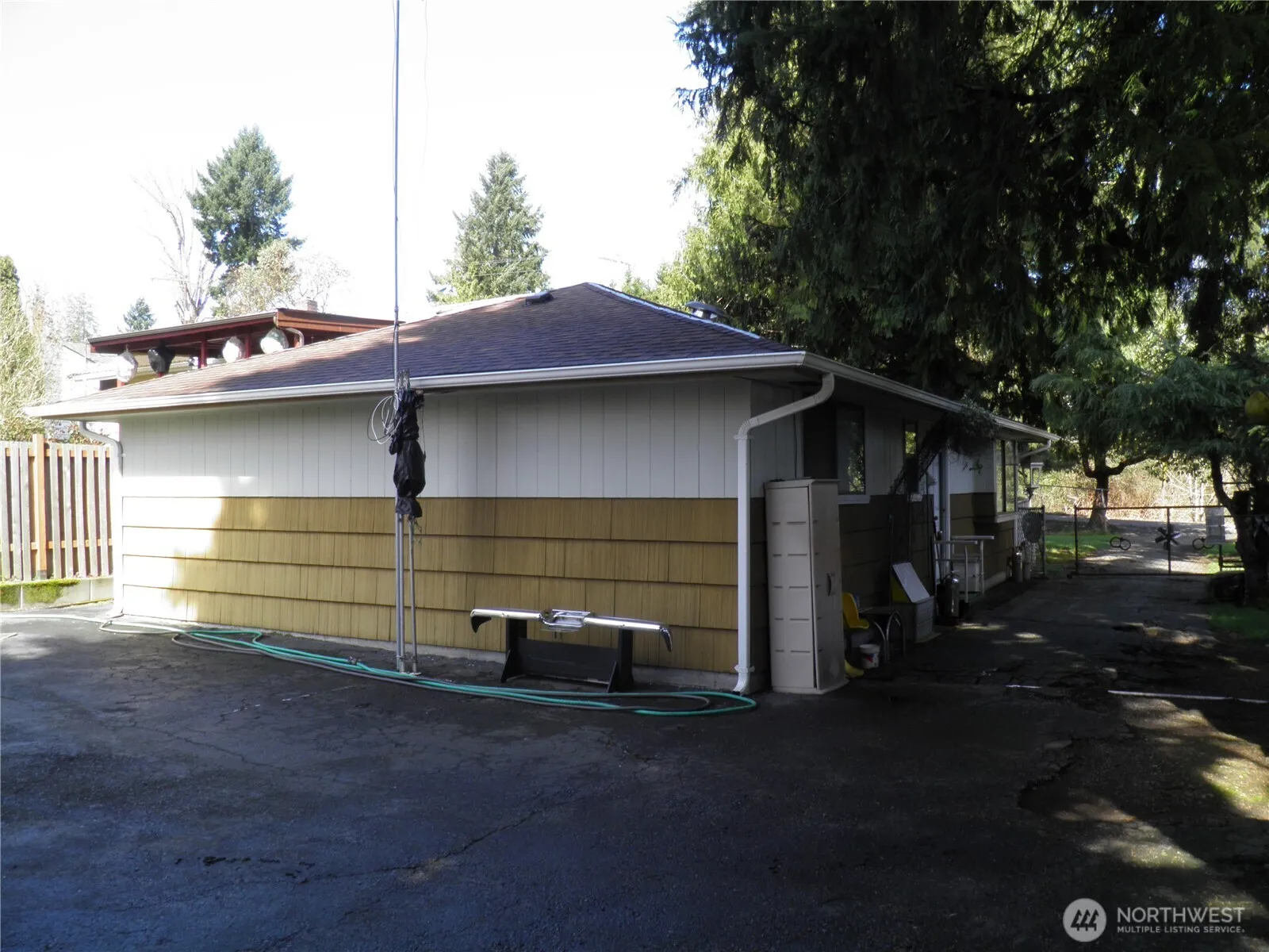 Property photo for 7033 S 116th Place, Seattle photo 4