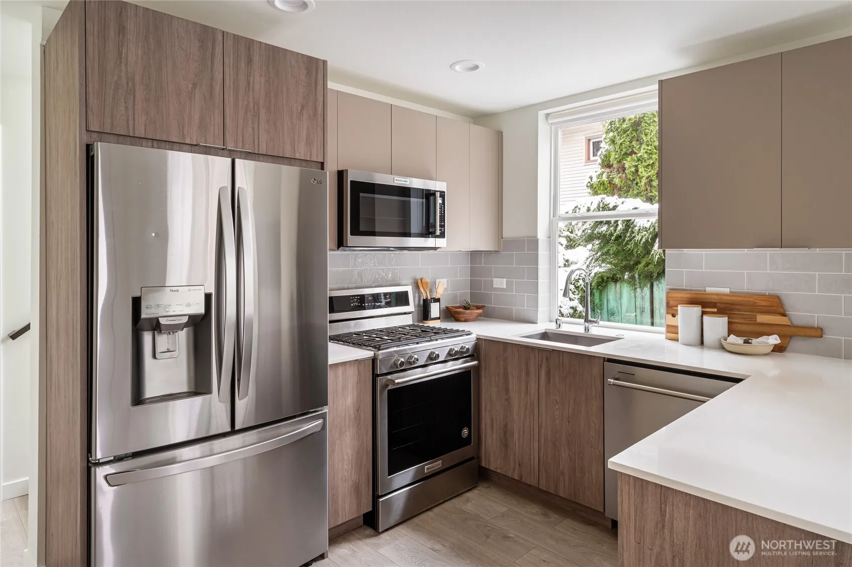 Property photo for 4155 Delridge Way Sw, Seattle photo 4