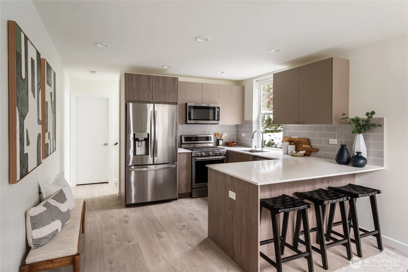 Property photo for 4155 Delridge Way Sw, Seattle photo 3