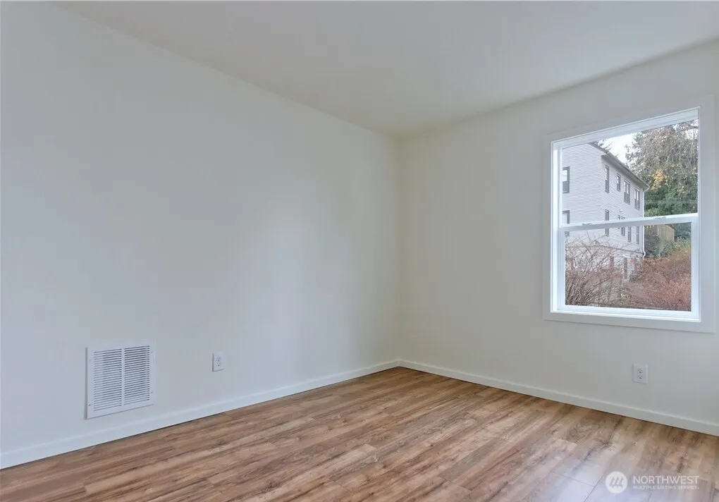 Property photo for 5045 37th Avenue S, Seattle photo 5