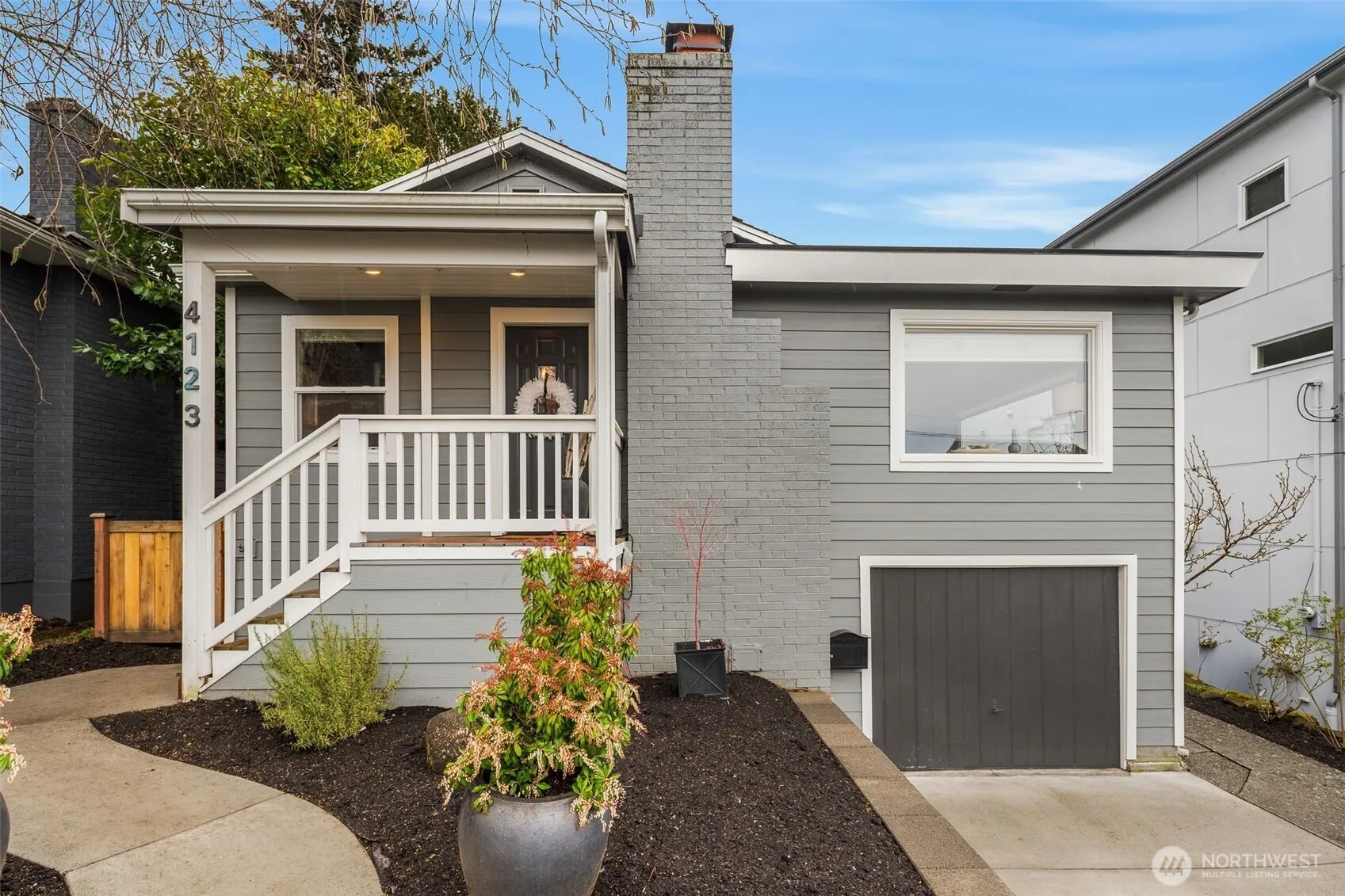 Property photo for 4123 Sw Rose Street, Seattle