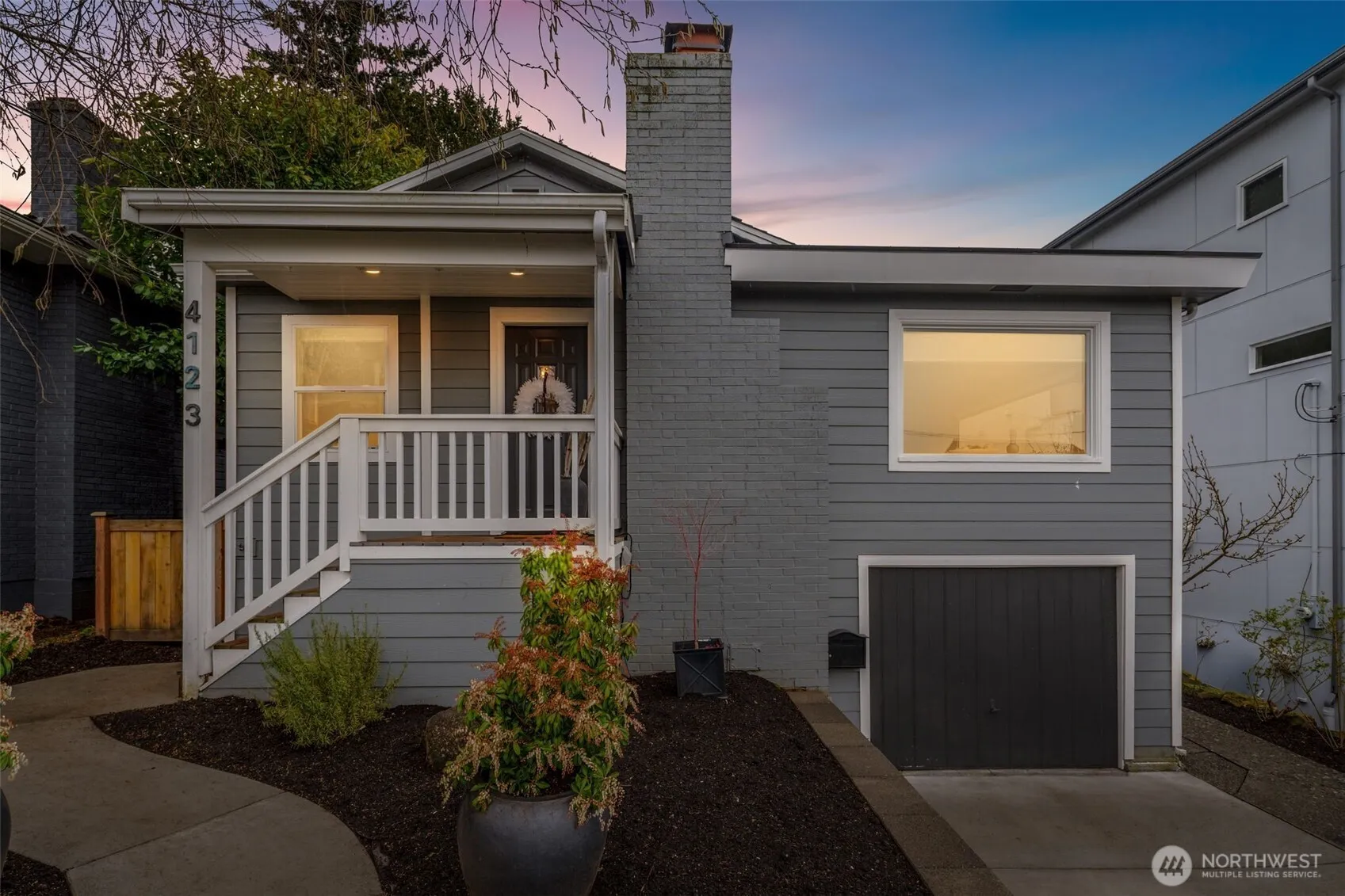 Property photo for 4123 Sw Rose Street, Seattle photo 3