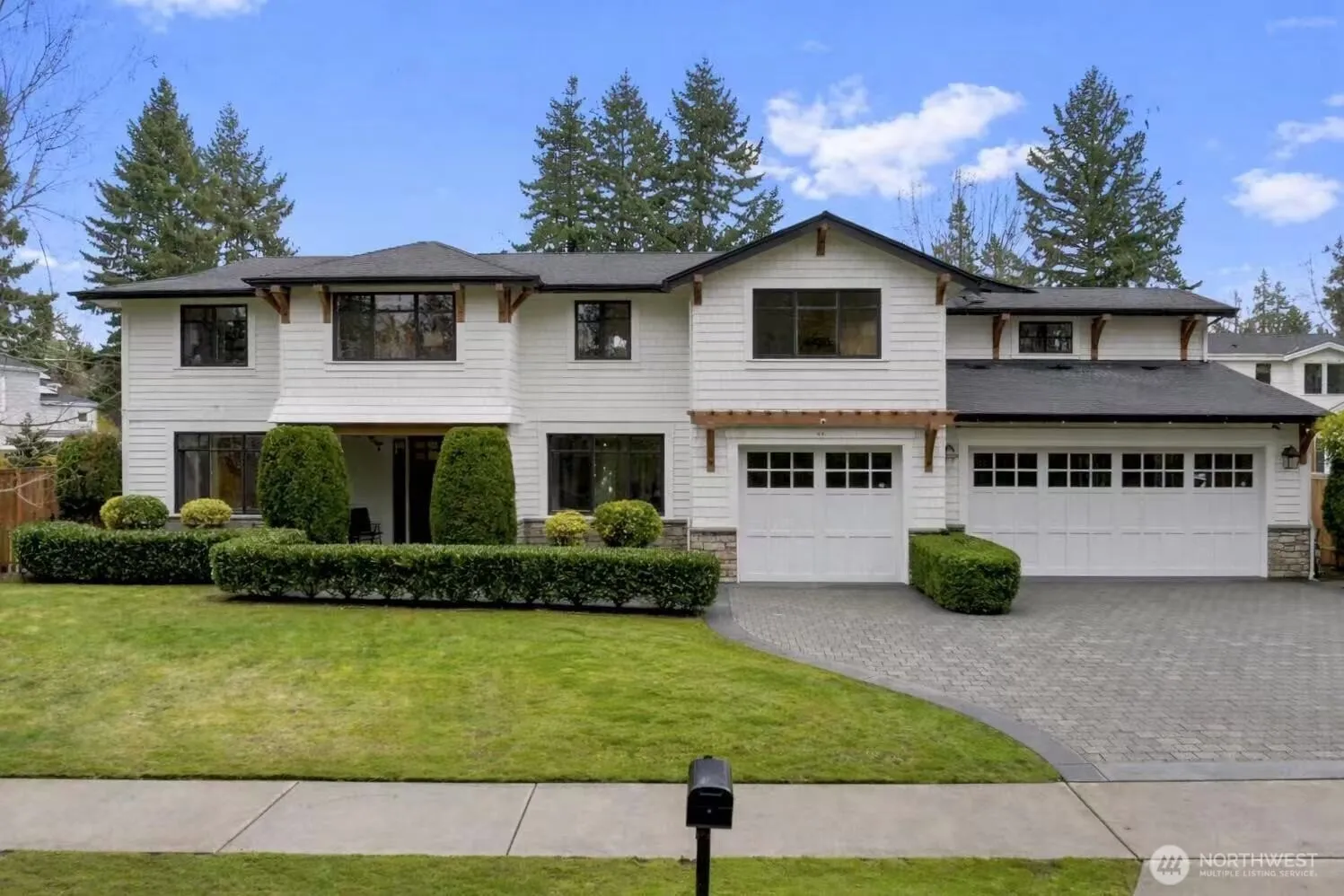 Property photo for 5422 106th Avenue Ne, Kirkland, WA 98033