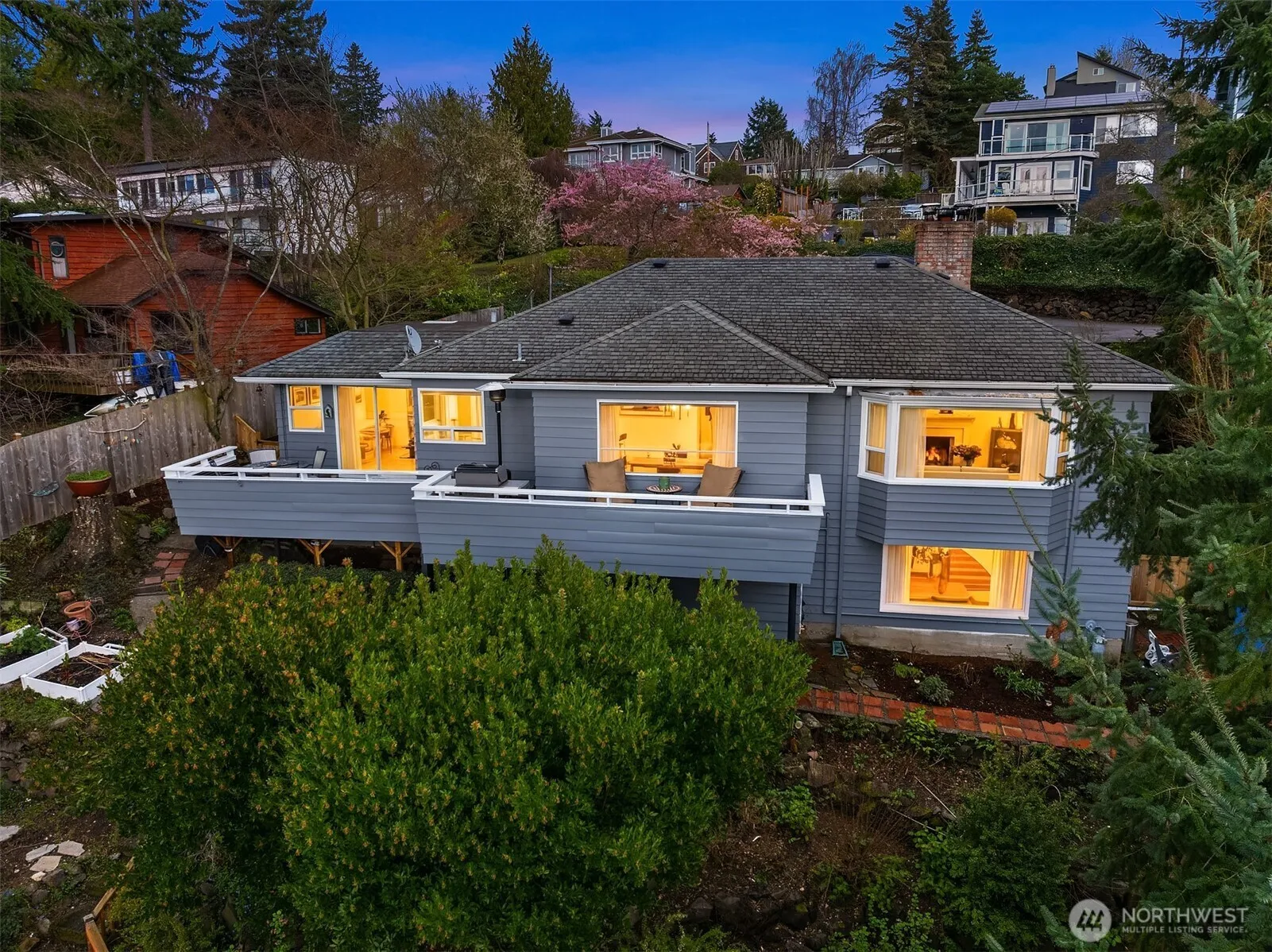 Property photo for 15828 25th Avenue Sw, Burien