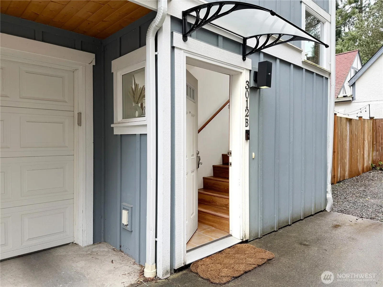Property photo for 3012 Ne 137th Street #b, Seattle photo 5