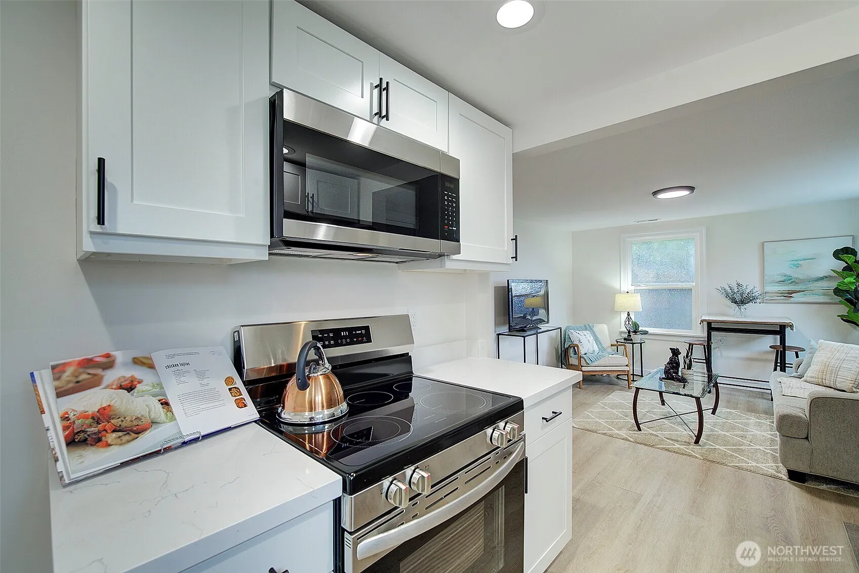 Property photo for 10231 36th Avenue Sw, Seattle photo 5