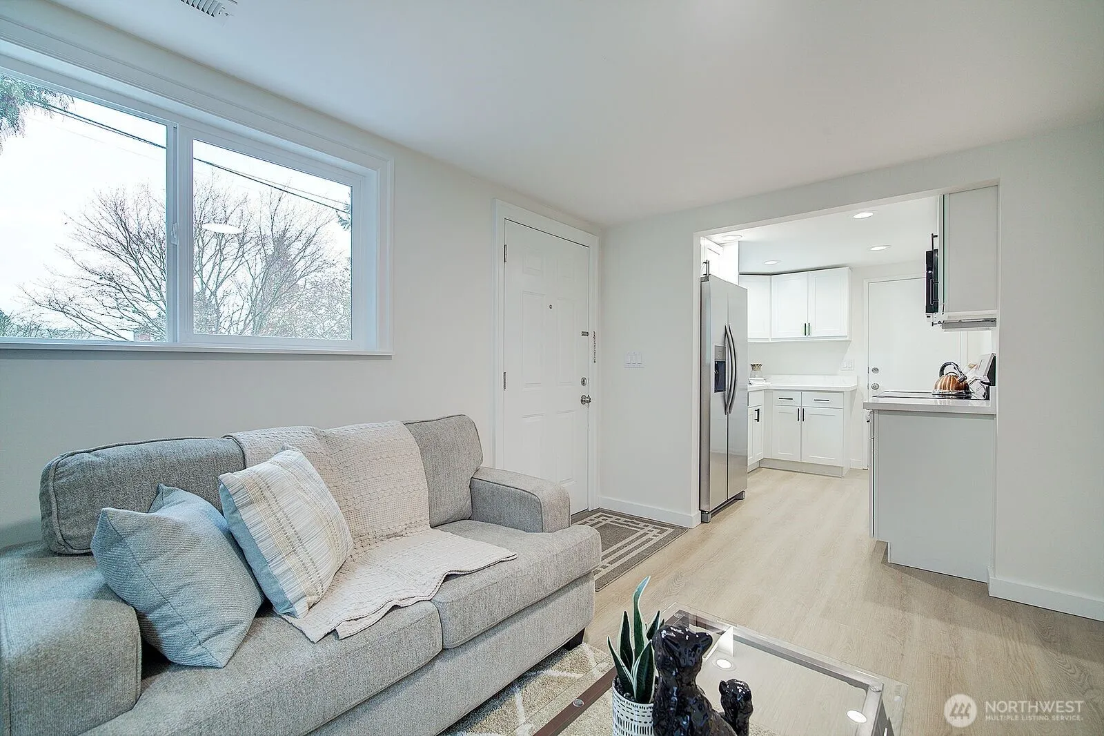 Property photo for 10231 36th Avenue Sw, Seattle photo 3