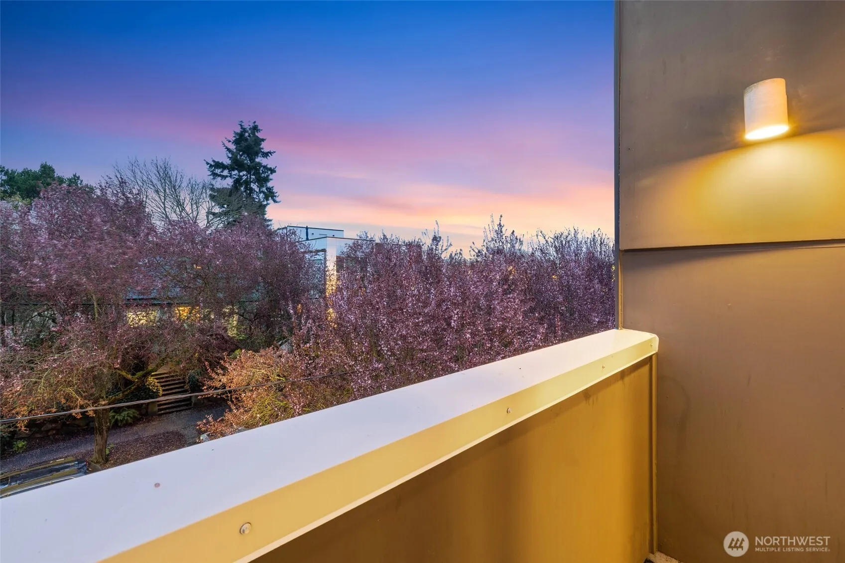 Property photo for 1523 Nw 64th Street #b, Seattle photo 5