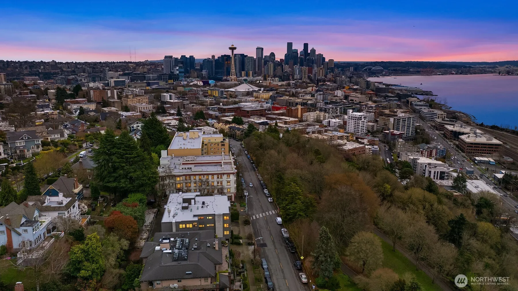 Property photo for 654 W Olympic Place #203, Seattle