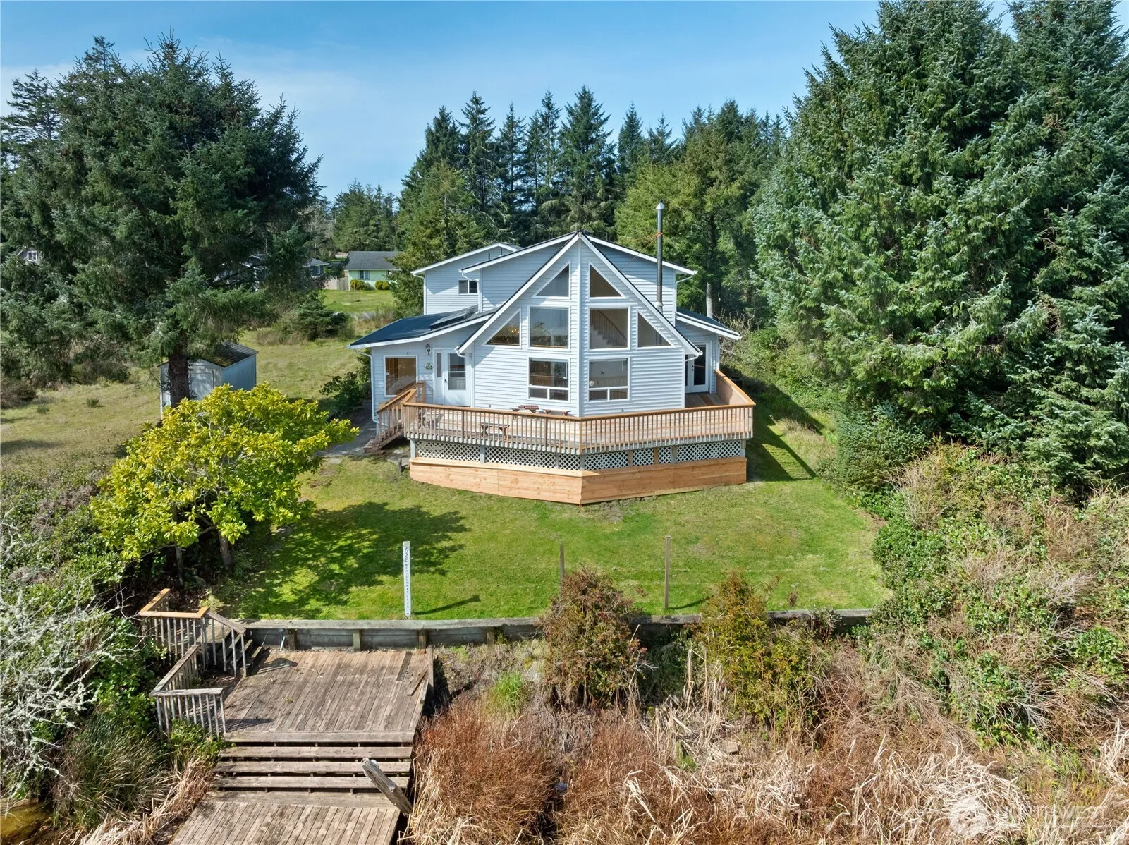 Property photo for 628 Weatherwax Loop Ne, Ocean Shores