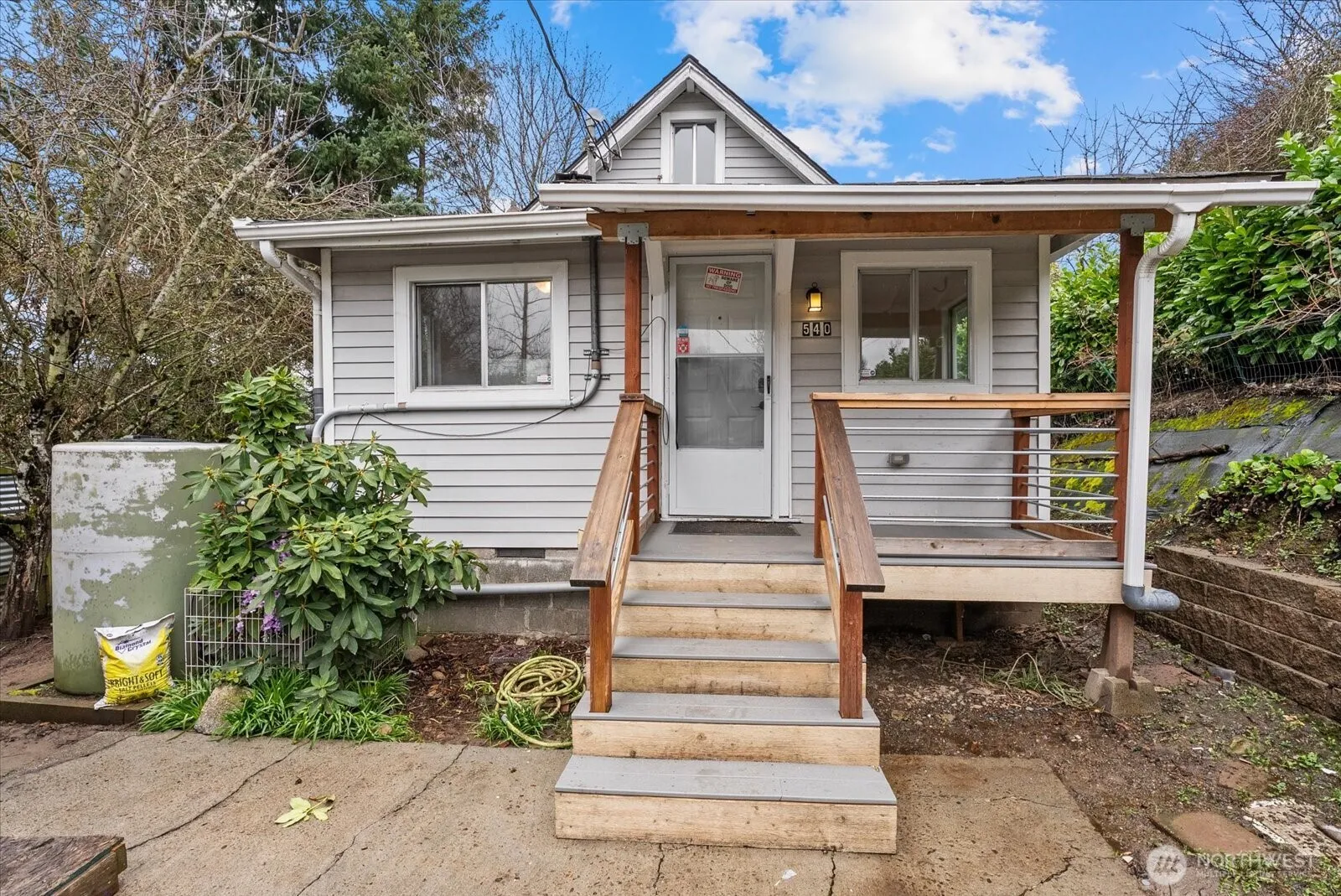 Property photo for 540 S Concord Street, Seattle photo 2