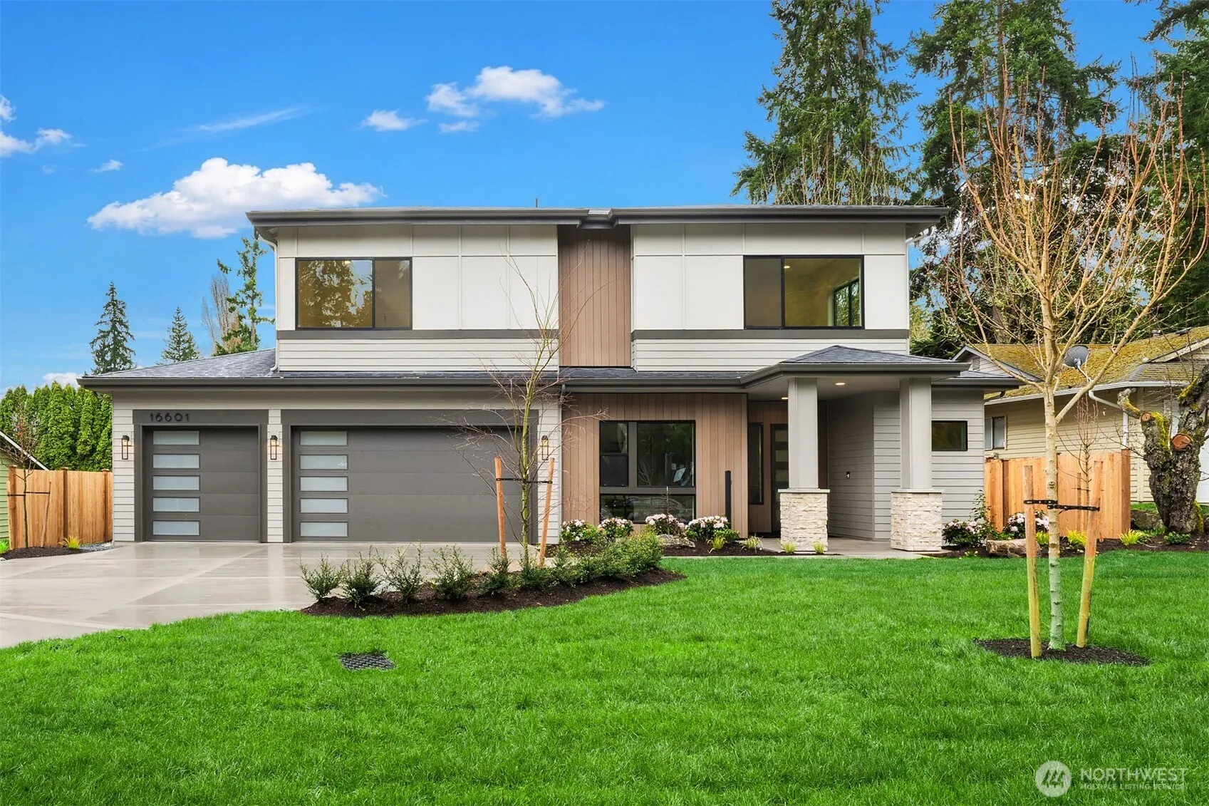 Property photo for 16601 Se 27th Street, Bellevue