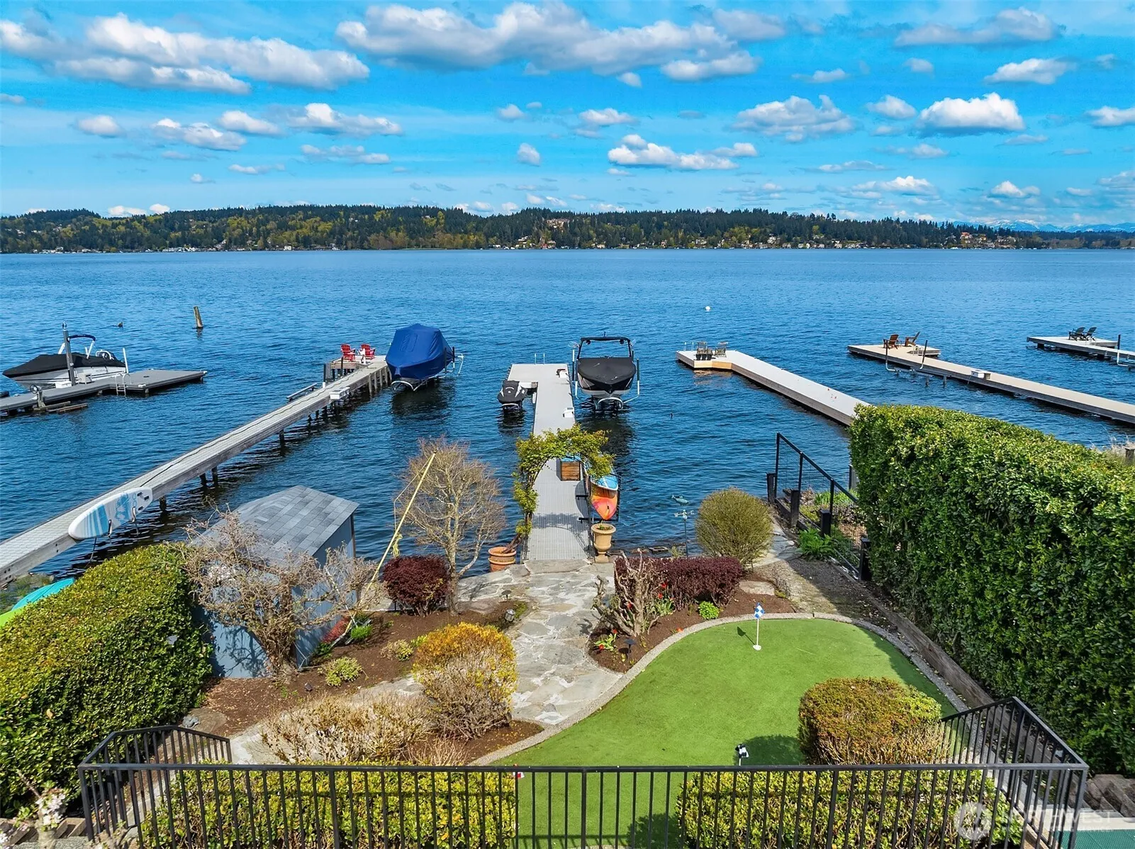 Property photo for 8772 Sand Point Way Ne, Seattle photo 2