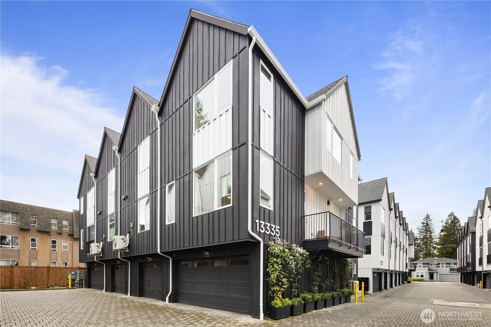 Property photo for 13335 Greenwood Avenue N #d, Seattle