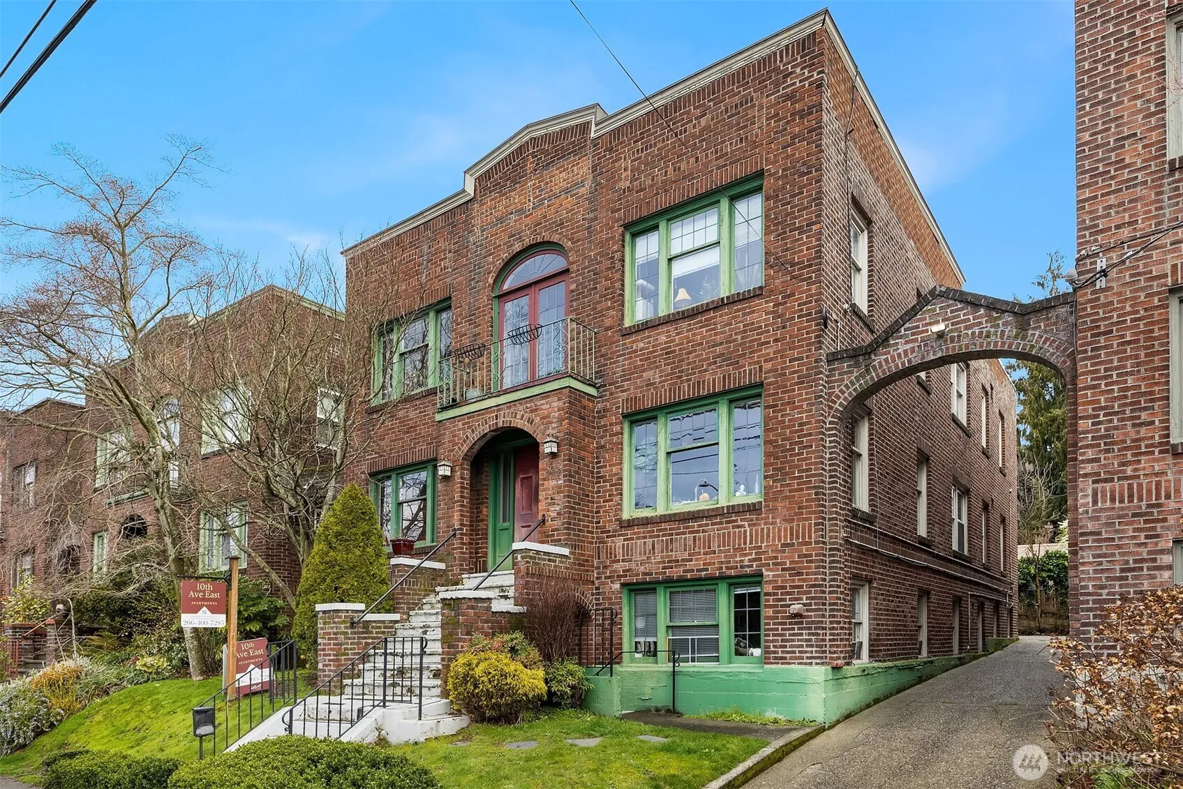Property photo for 722 10th Avenue E, Seattle