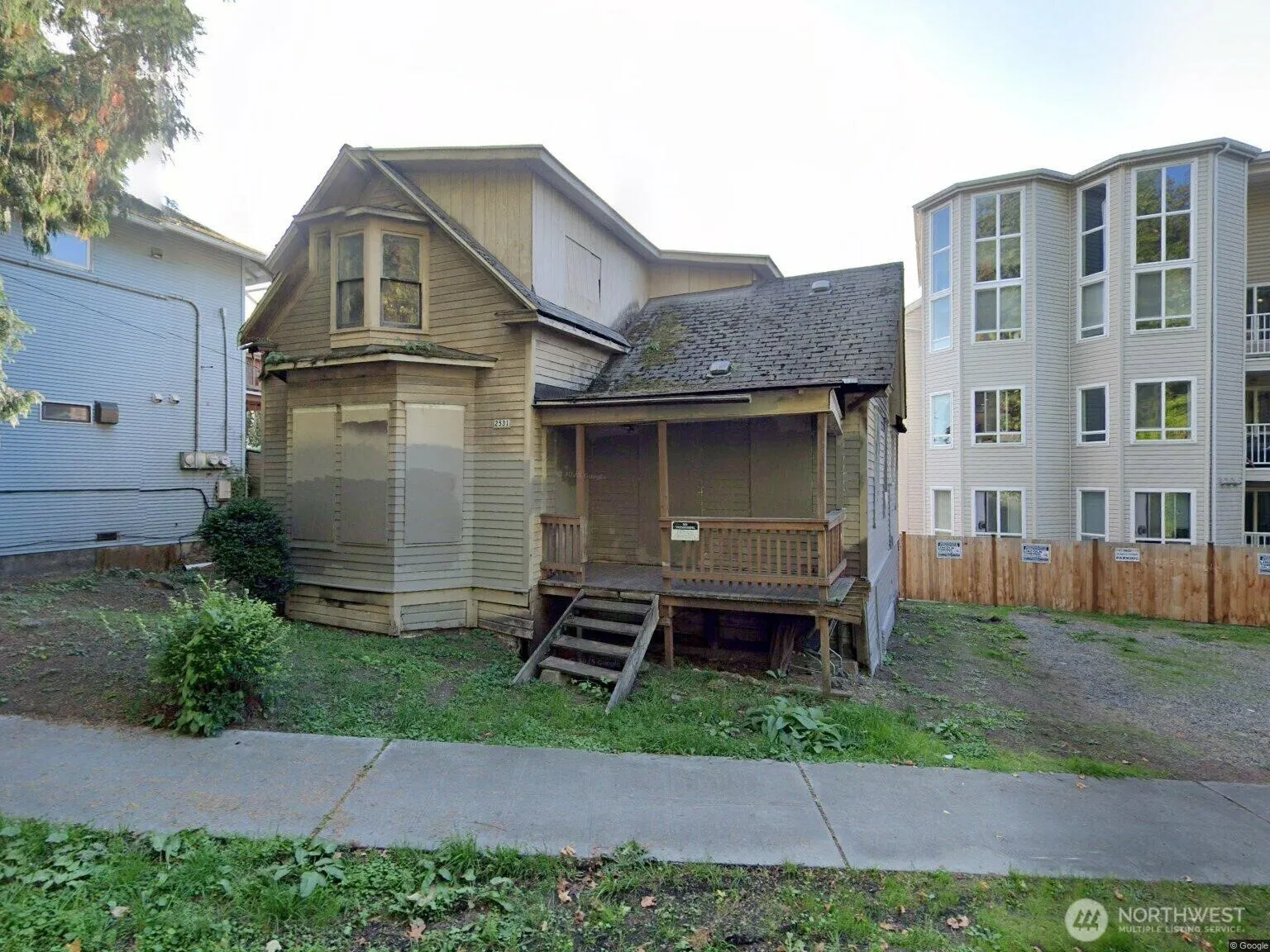 Property photo for 2531 Gilman Drive W, Seattle