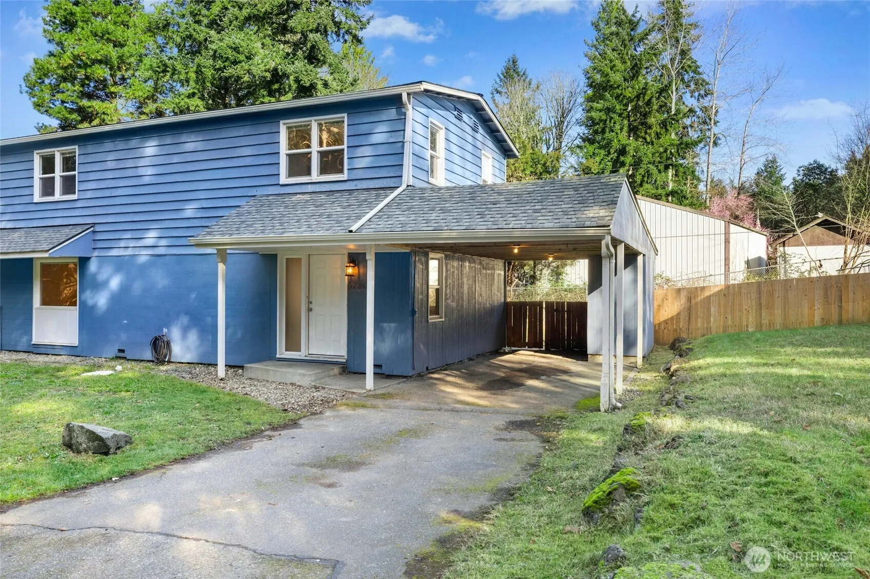 Property photo for 5726 5728 Tracyton Boulevard Nw, Bremerton photo 2
