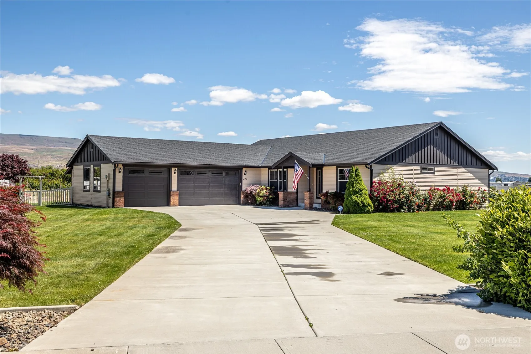 Property photo for 229 Sun Valley Drive, Wenatchee