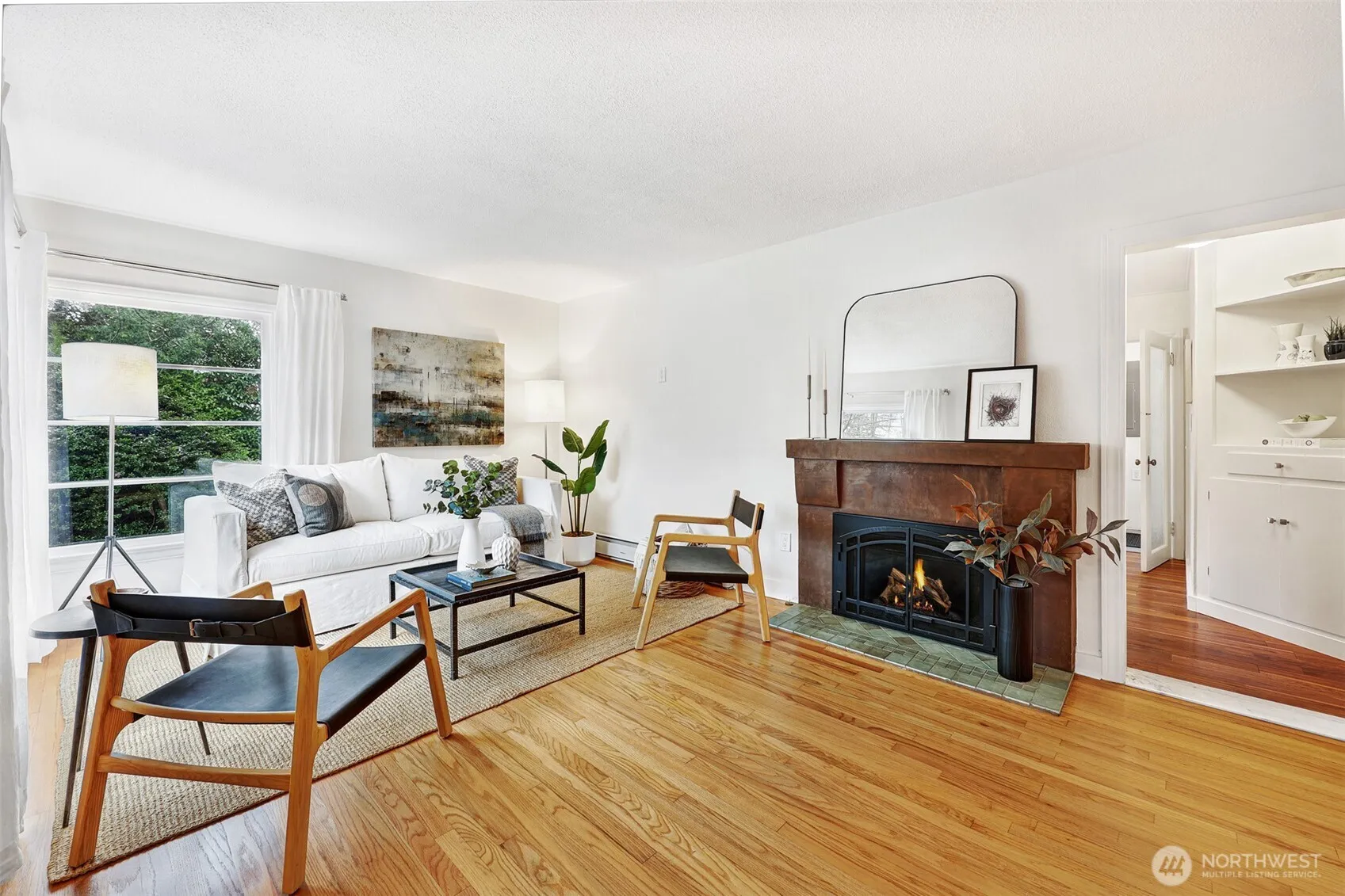 Property photo for 11605 Meridian Avenue N, Seattle photo 5