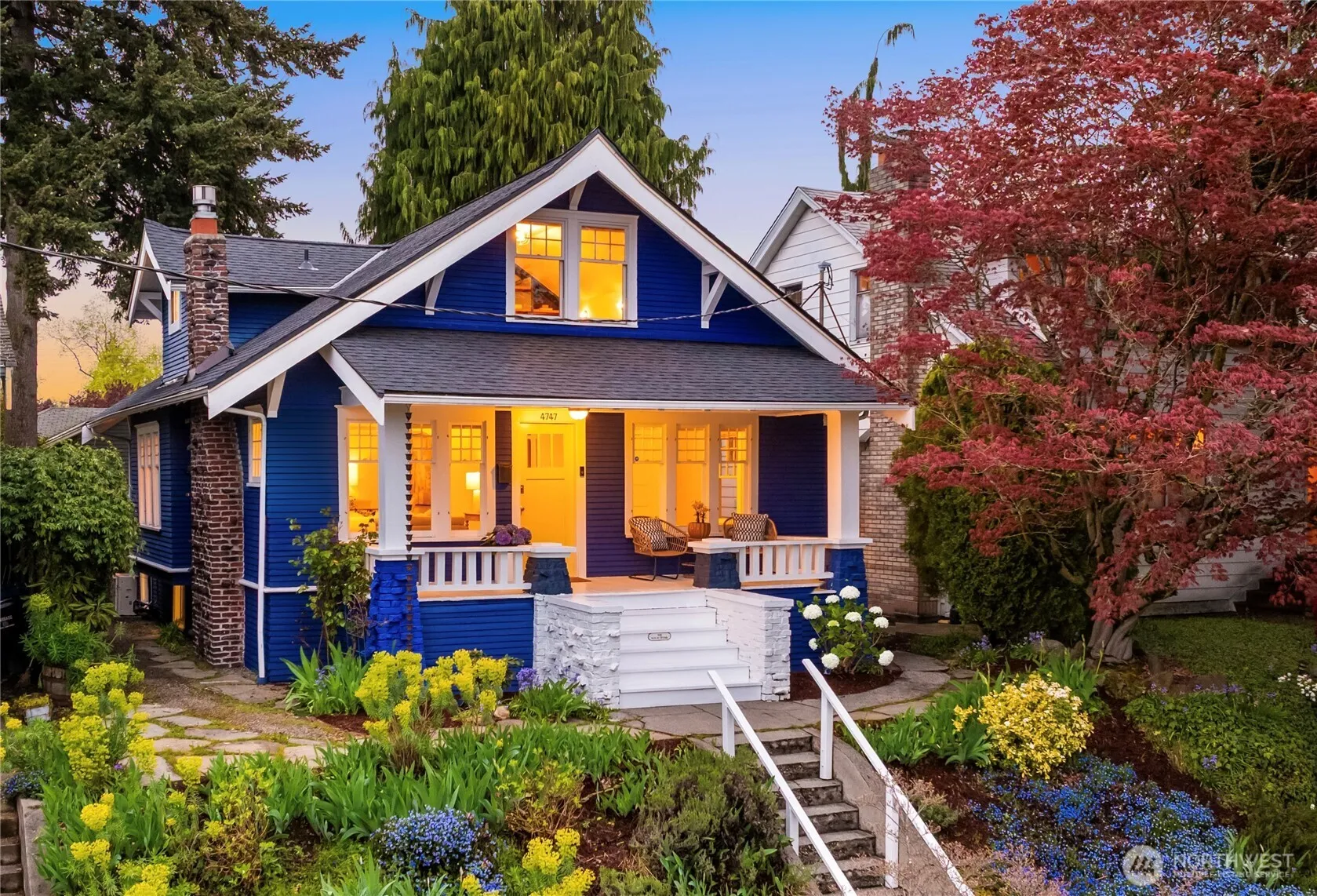 Property photo for 4747 Latona Avenue Ne, Seattle
