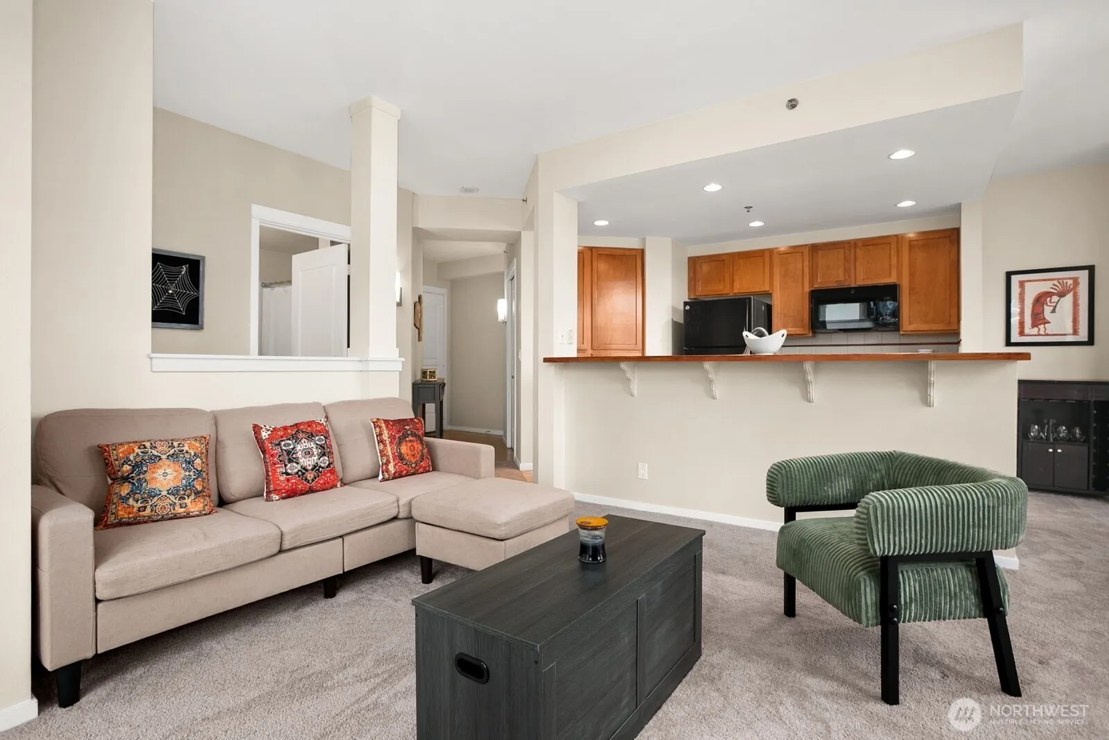 Property photo for 2801 1st Avenue #1014, Seattle photo 3