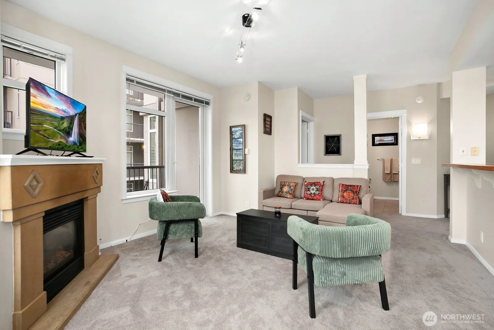 Property photo for 2801 1st Avenue #1014, Seattle photo 2