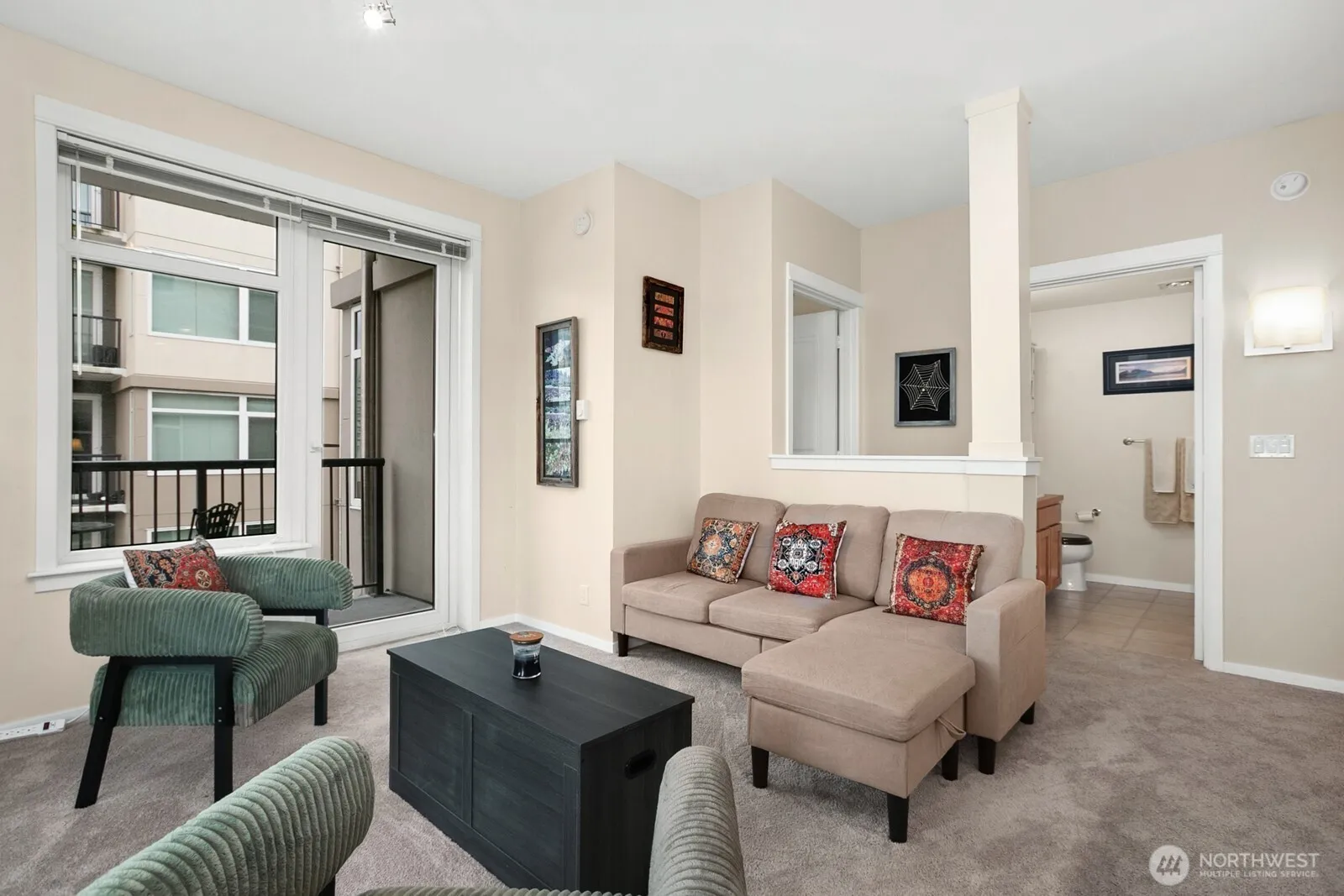 Property photo for 2801 1st Avenue #1014, Seattle photo 4