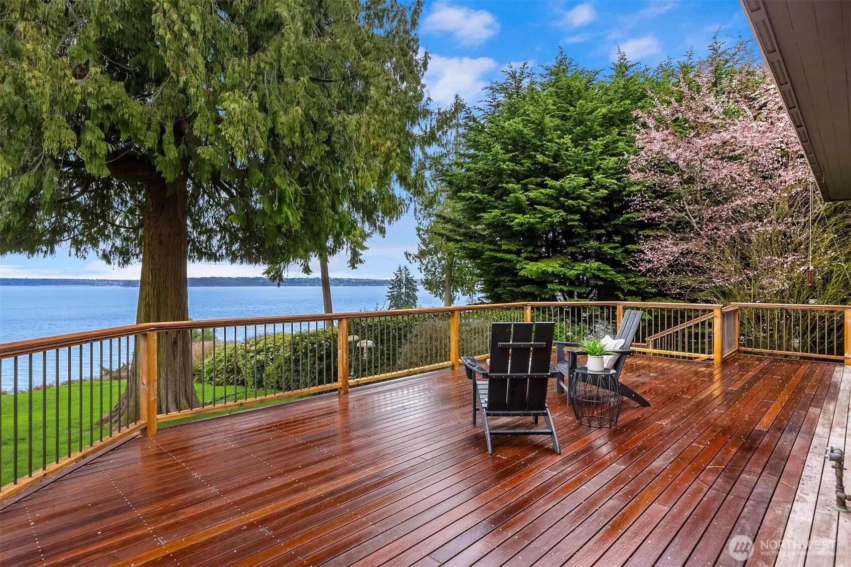 Property photo for 7946 Grand Avenue Ne, Bainbridge Island photo 4